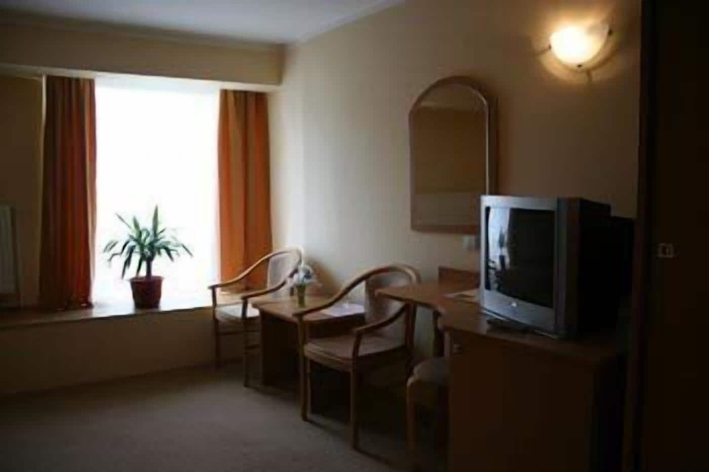 Hotel Apollo Central Sibiu Luaran gambar