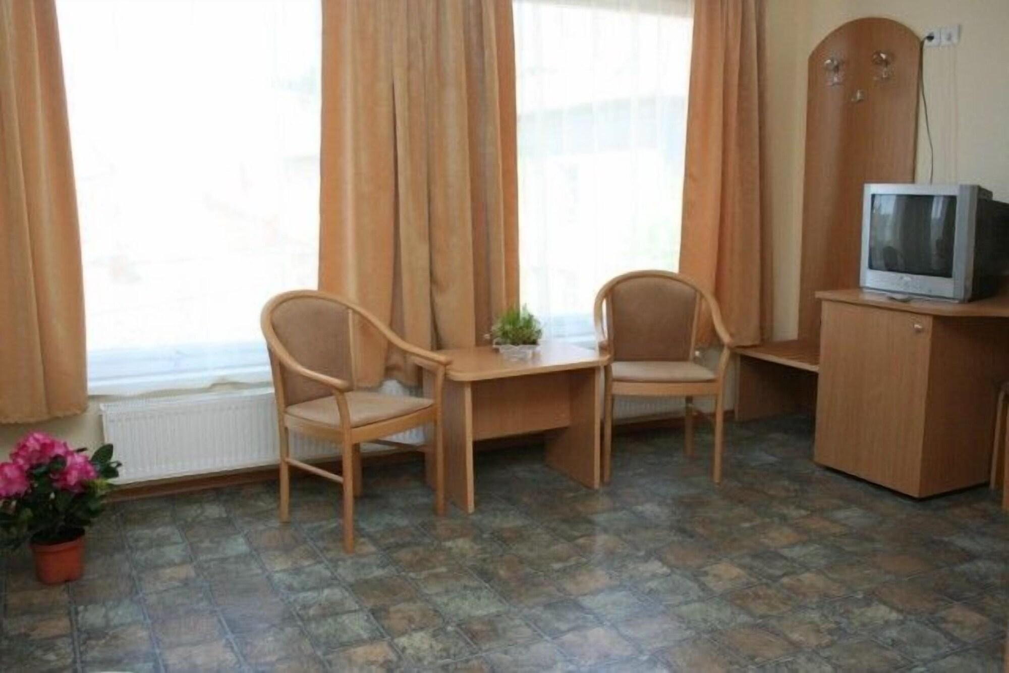 Hotel Apollo Central Sibiu Luaran gambar