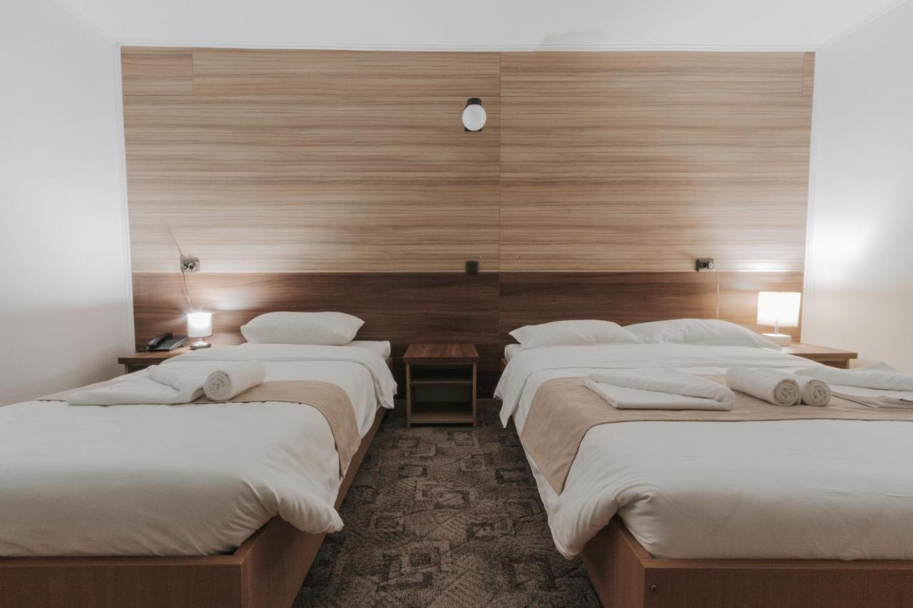 Hotel Apollo Central Sibiu Luaran gambar