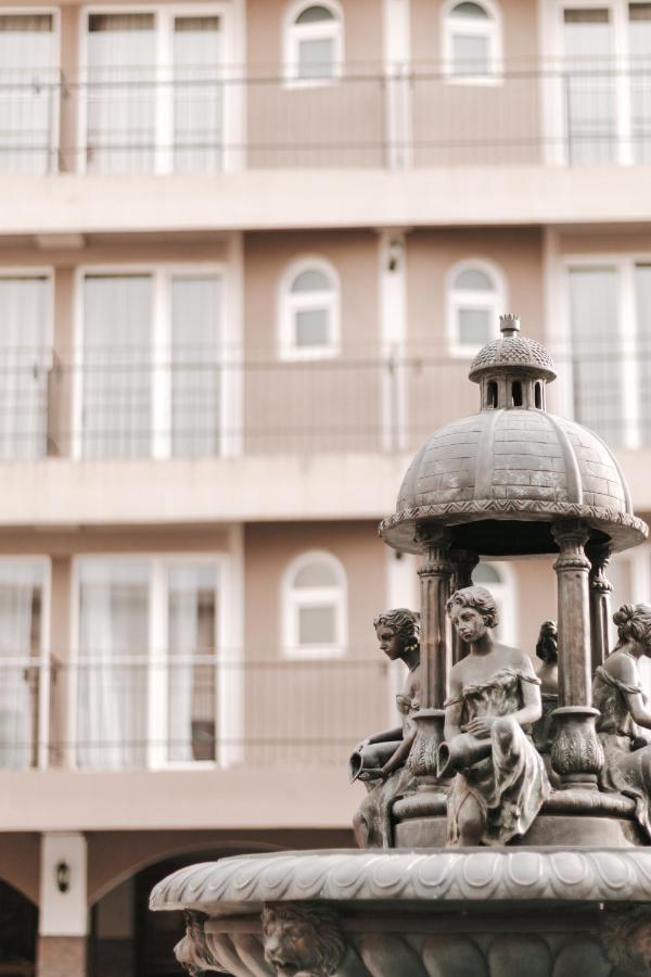 Hotel Apollo Central Sibiu Luaran gambar