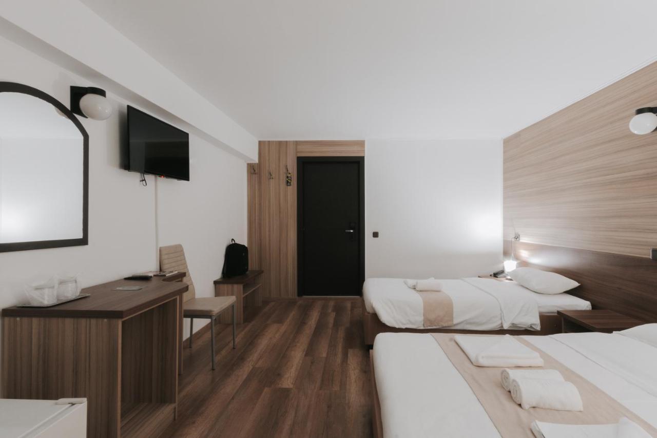 Hotel Apollo Central Sibiu Luaran gambar