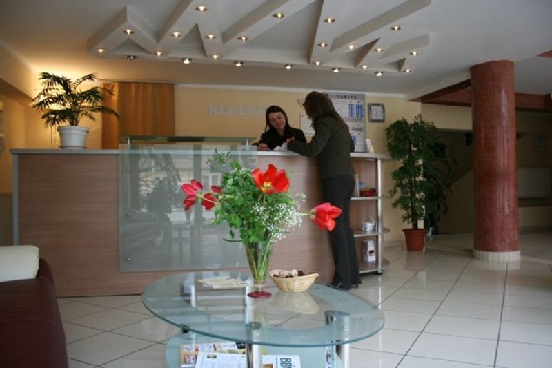 Hotel Apollo Central Sibiu Luaran gambar