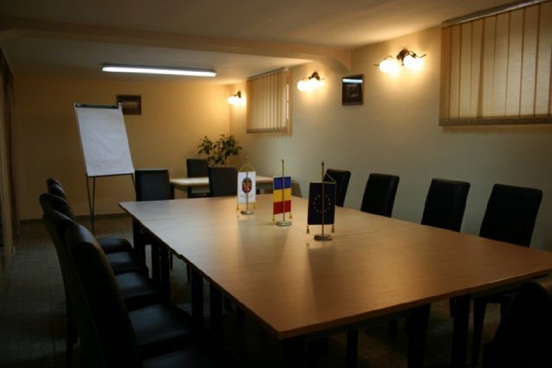 Hotel Apollo Central Sibiu Luaran gambar