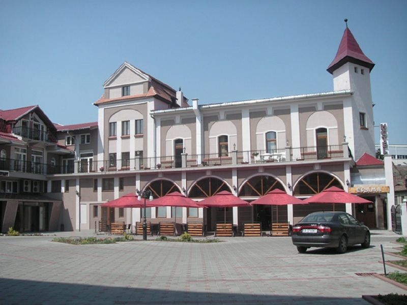 Hotel Apollo Central Sibiu Luaran gambar